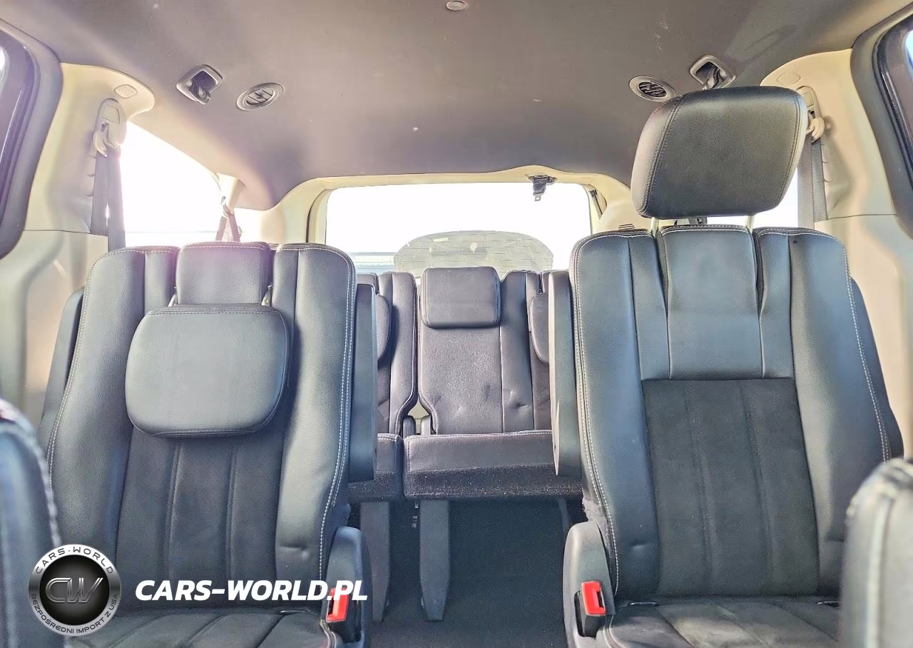 2019 Dodge Caravan-V6 VIN:2C4RDGCG4KR519560 - 10