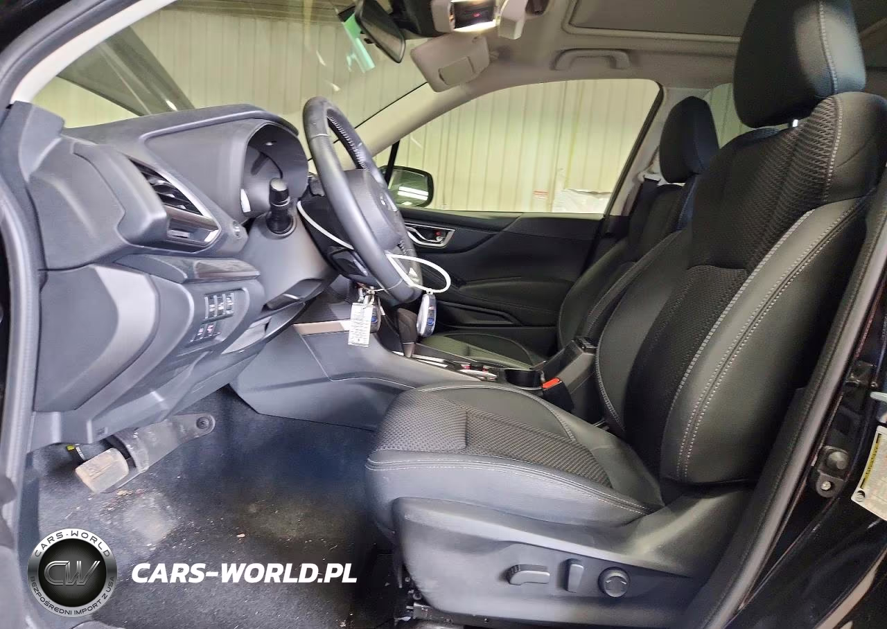 2023 Subaru Forester Premium VIN:JF2SKAEC3PH503966 - 7