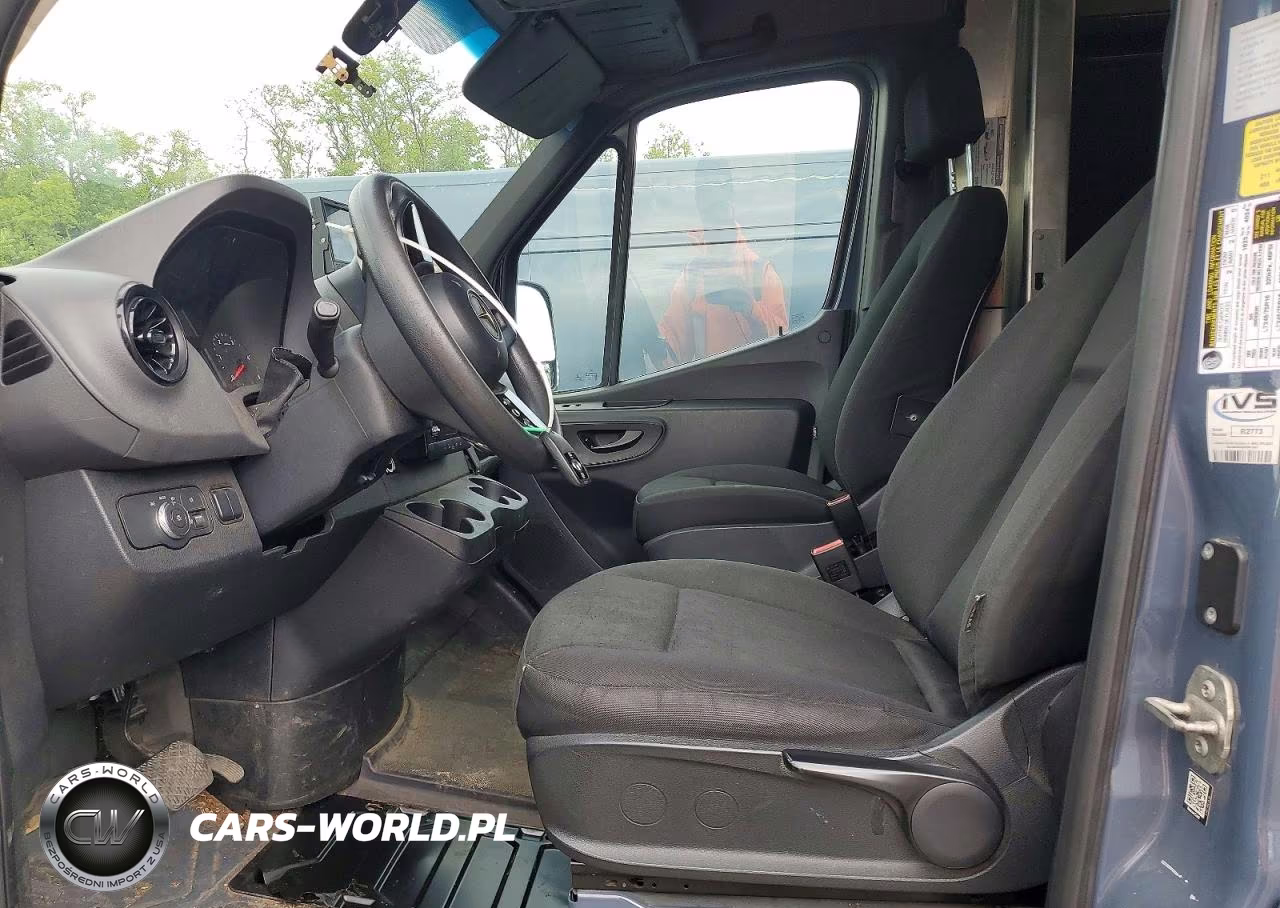 2019 Mercedes Benz Sprinter 2500 Delivery Van VIN:WD4PF0CD3KP040651 - 7