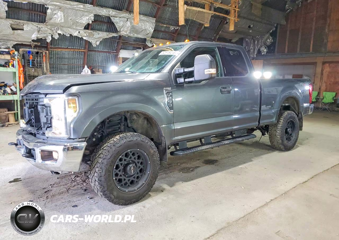 2019 Ford F-250 – zdjęcie 1 z 12