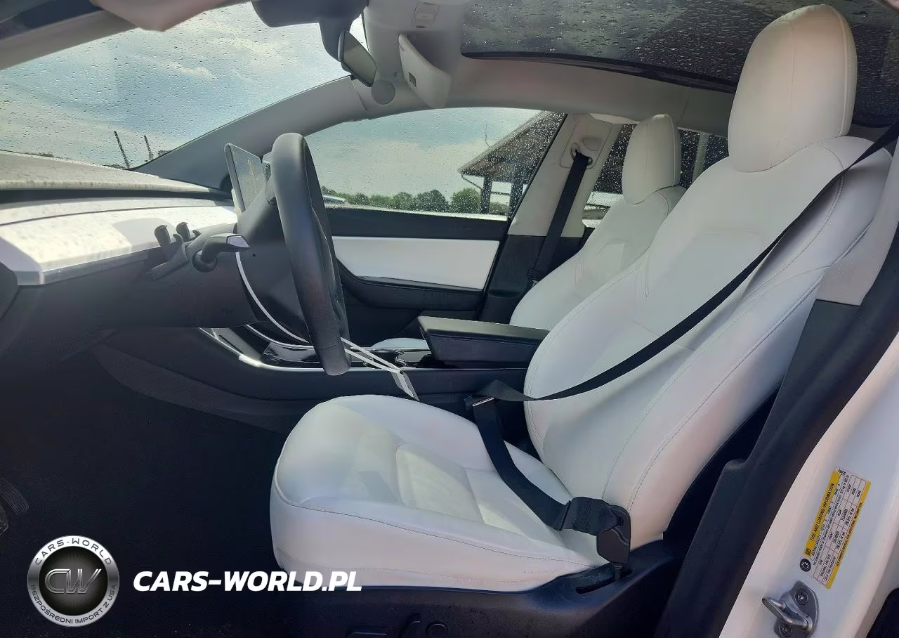 2020 Tesla Model Y VIN:5YJYGDEE5LF034239 - 7