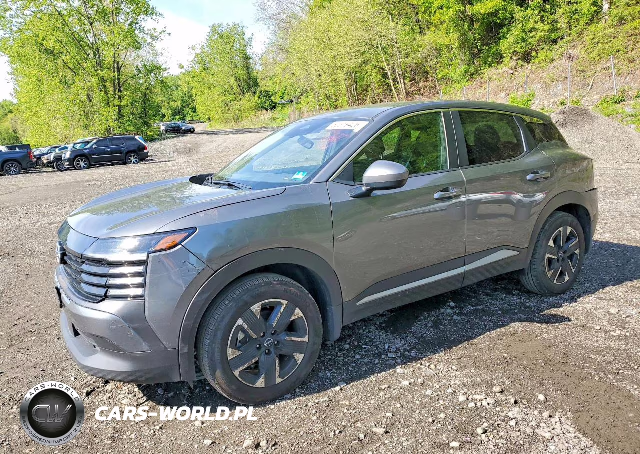 2025 Nissan Kicks Sv