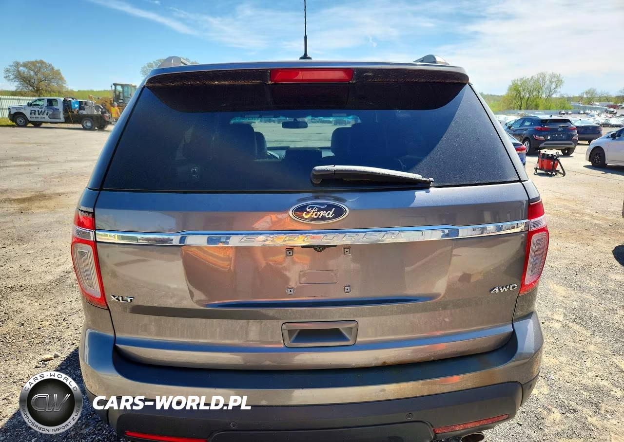 2011 Ford Explorer Xlt VIN:1FMHK8D83BGA10037 - 6
