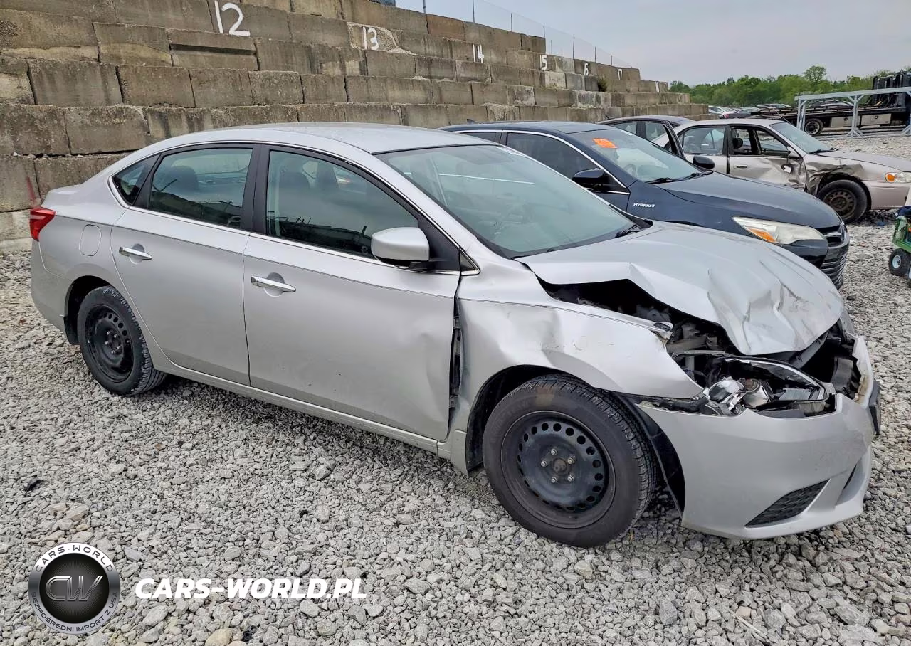 2016 Nissan Sentra S VIN:3N1AB7AP8GY226650 - 4