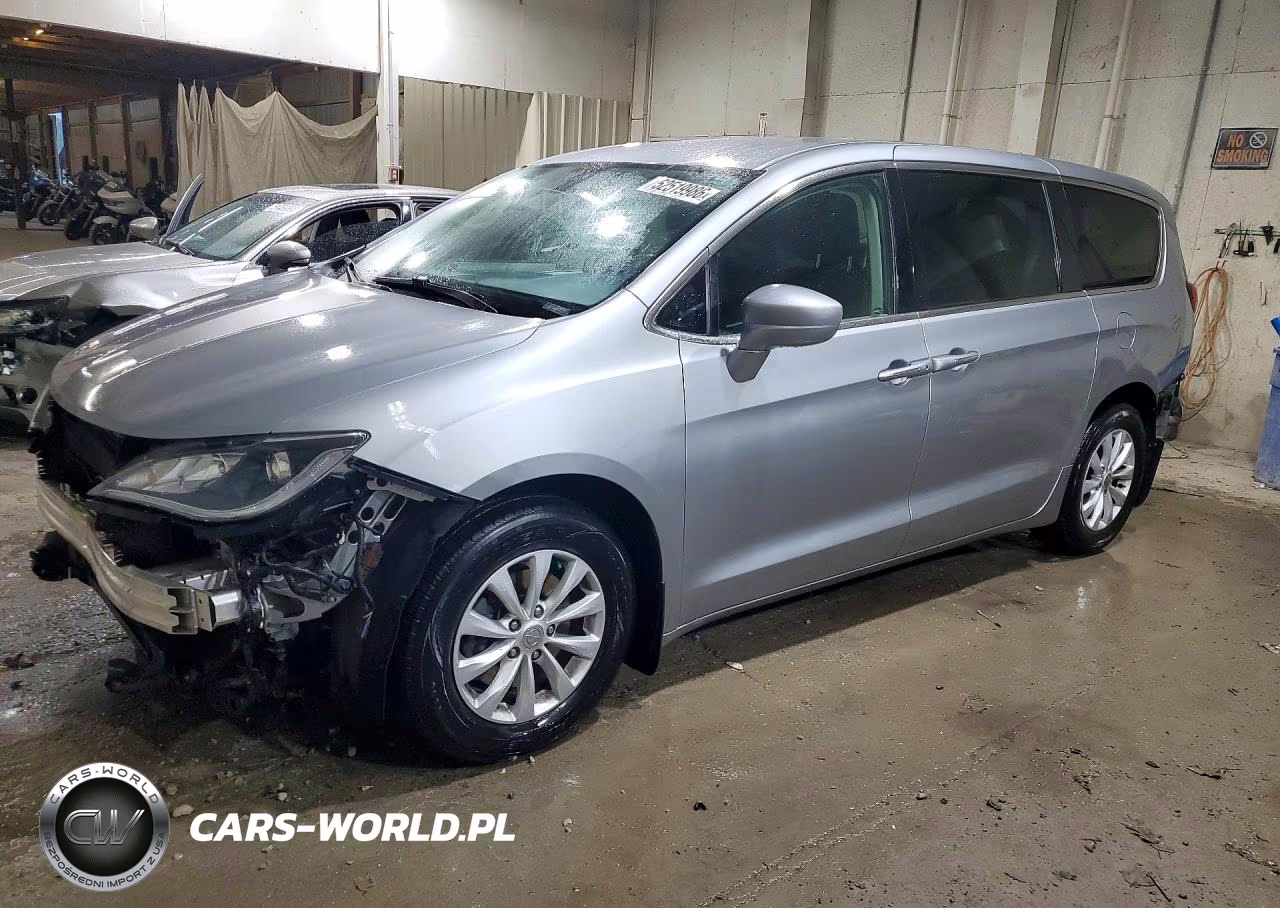 2018 Chrysler Pacifica Touring Plus