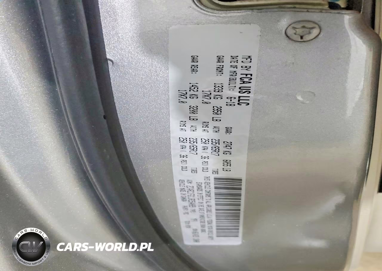 2018 Chrysler Pacifica Touring Plus VIN:2C4RC1FG1JR354089 - 14