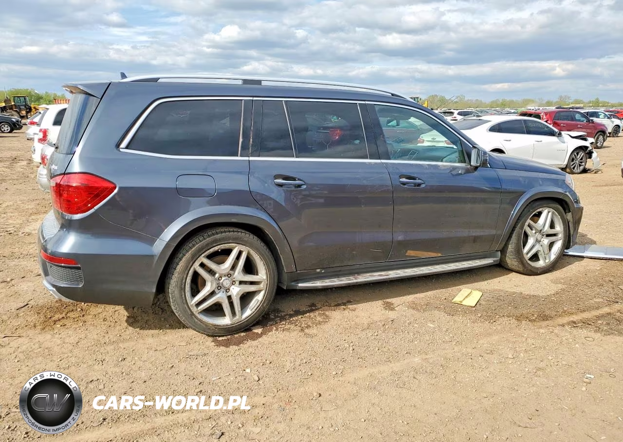2015 Mercedes-Benz Gl 550 4Matic VIN:4JGDF7DE3FA472951 - 3