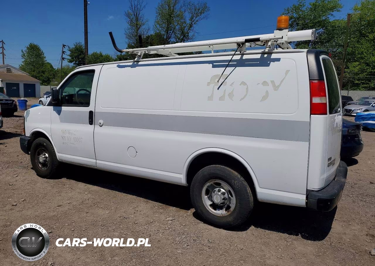 2011 Chevrolet Express G2500 VIN:1GCWGFCA9B1177107 - 2