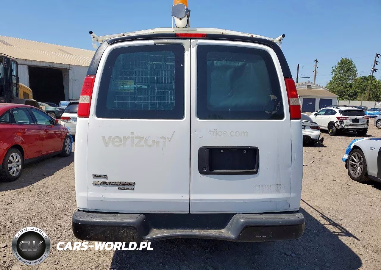 2011 Chevrolet Express G2500 VIN:1GCWGFCA9B1177107 - 6