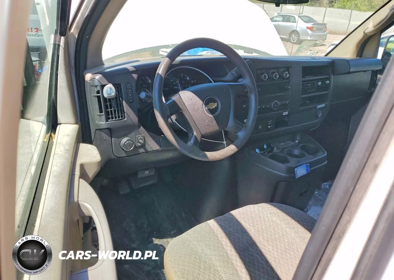 2011 Chevrolet Express G2500 VIN:1GCWGFCA9B1177107 - 8