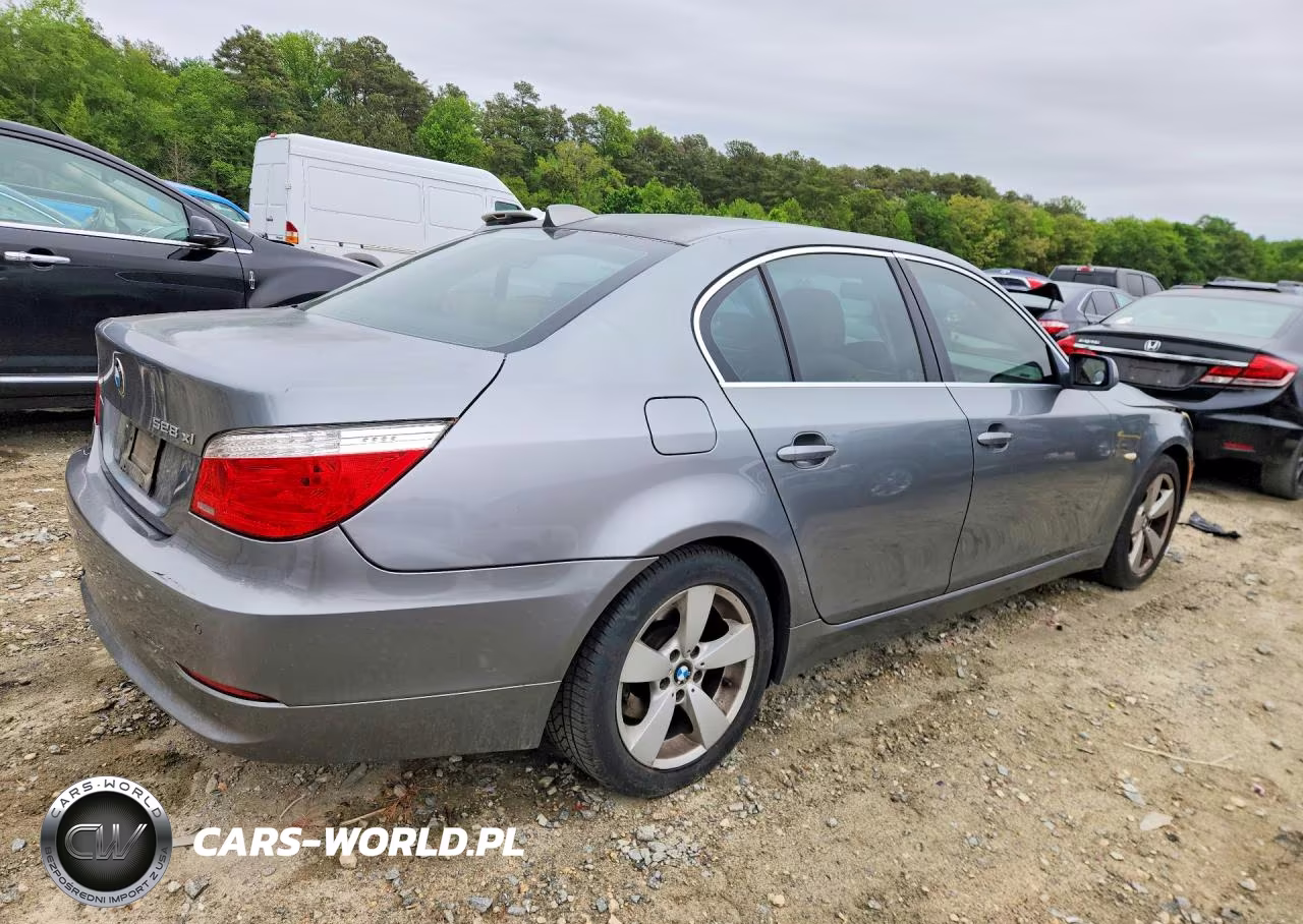 2008 BMW 528 Xi VIN:WBANV13518CZ56616 - 3