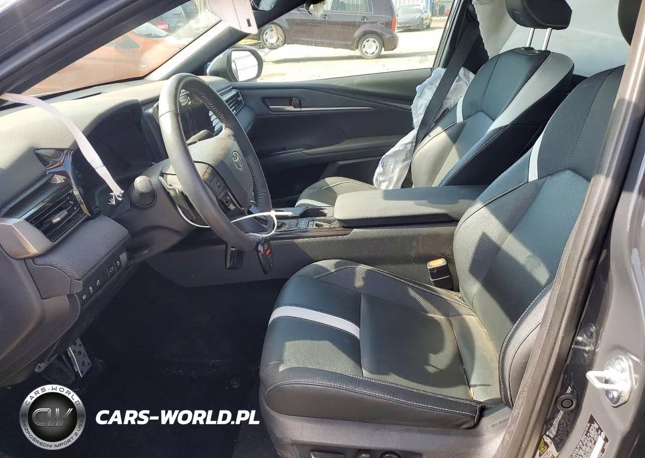 2025 Toyota Camry Se VIN:4T1DBADKXSU505399 - 7