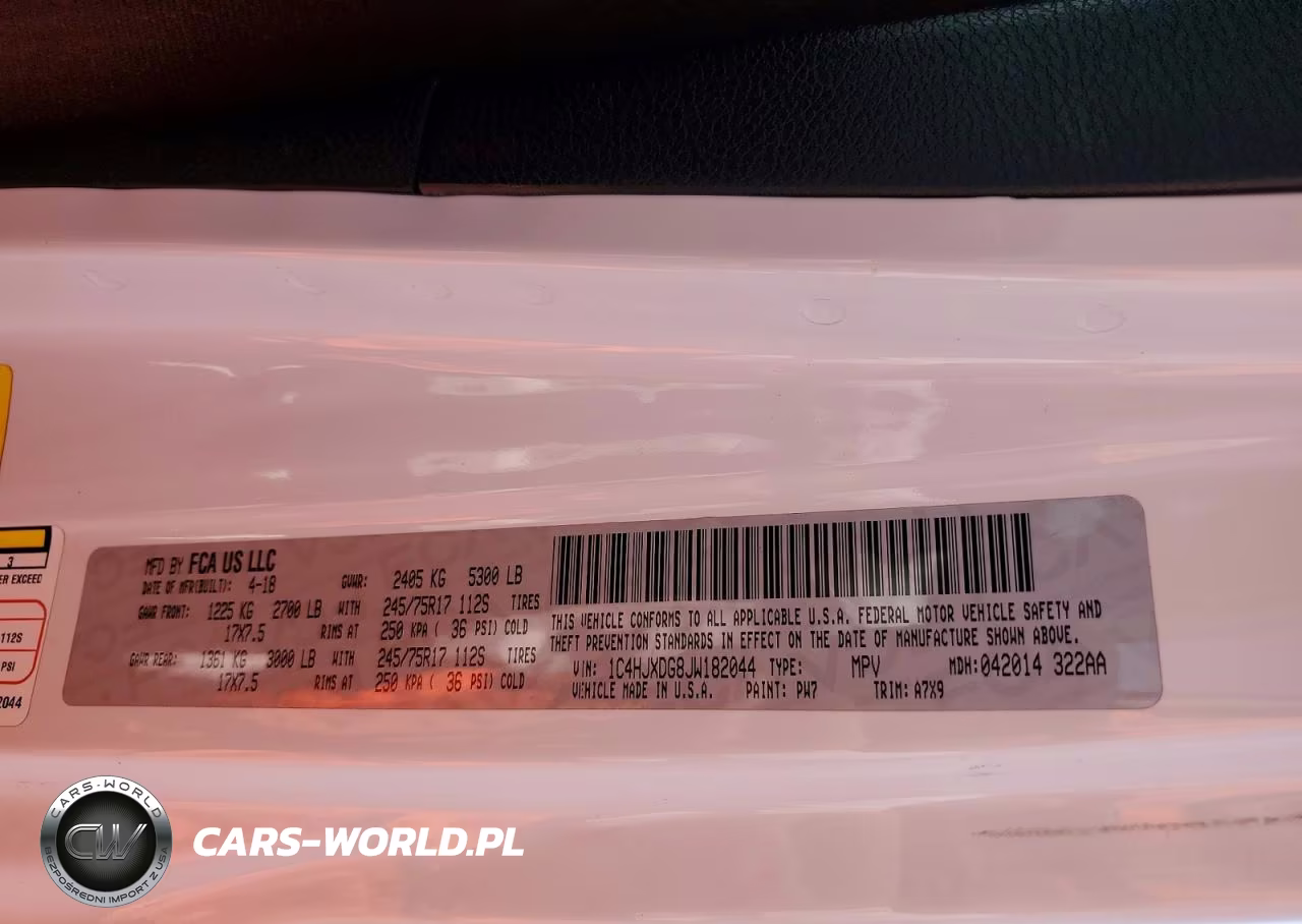 2018 Jeep Wrangler Unlimited Sport VIN:1C4HJXDG8JW182044 - 13