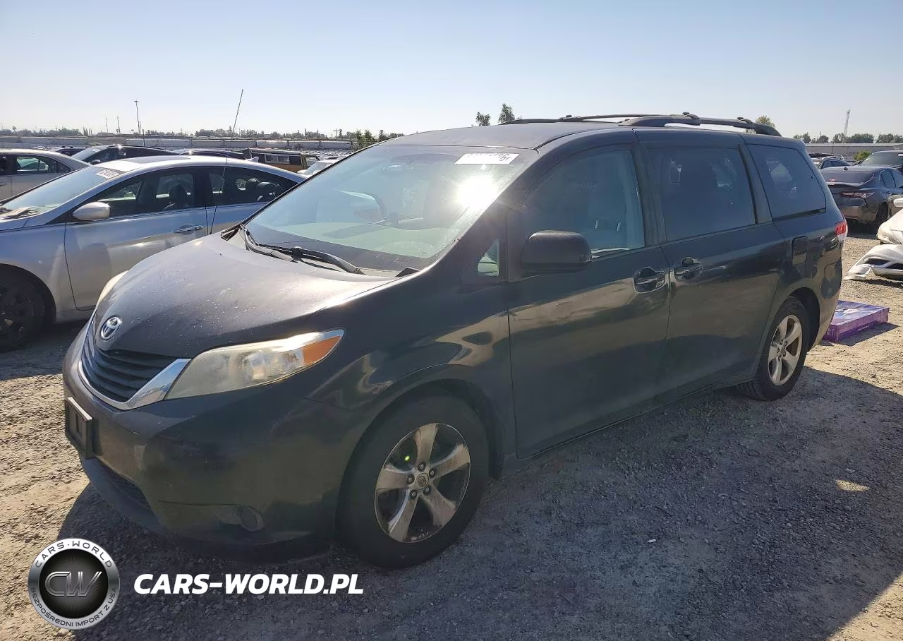 2013 Toyota Sienna Le