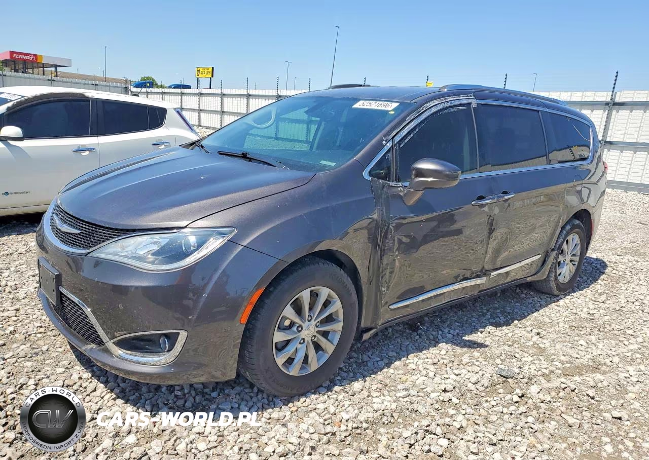 2019 Chrysler Pacifica Touring L