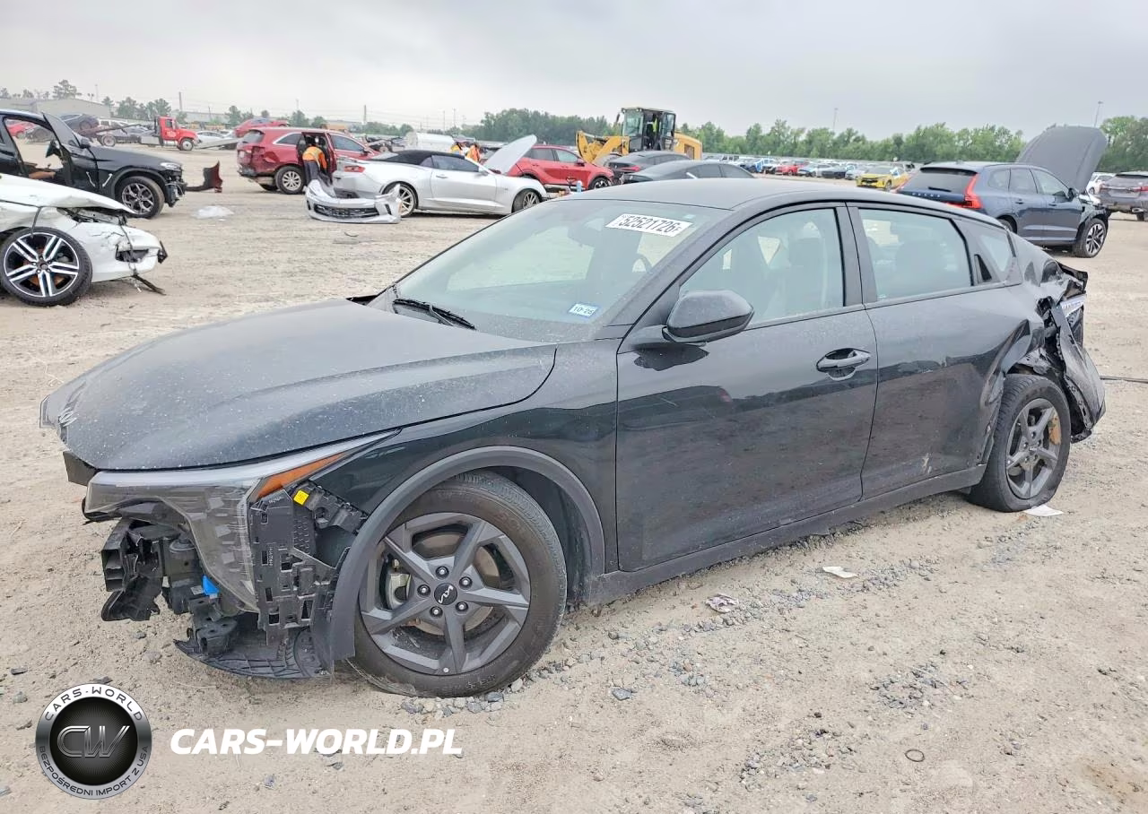 2025 Kia K4 Lxs – zdjęcie 1 z 12
