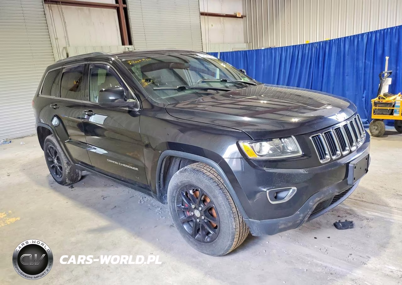 2015 Jeep Grand Cherokee Laredo VIN:1C4RJFAG1FC893175 - 4
