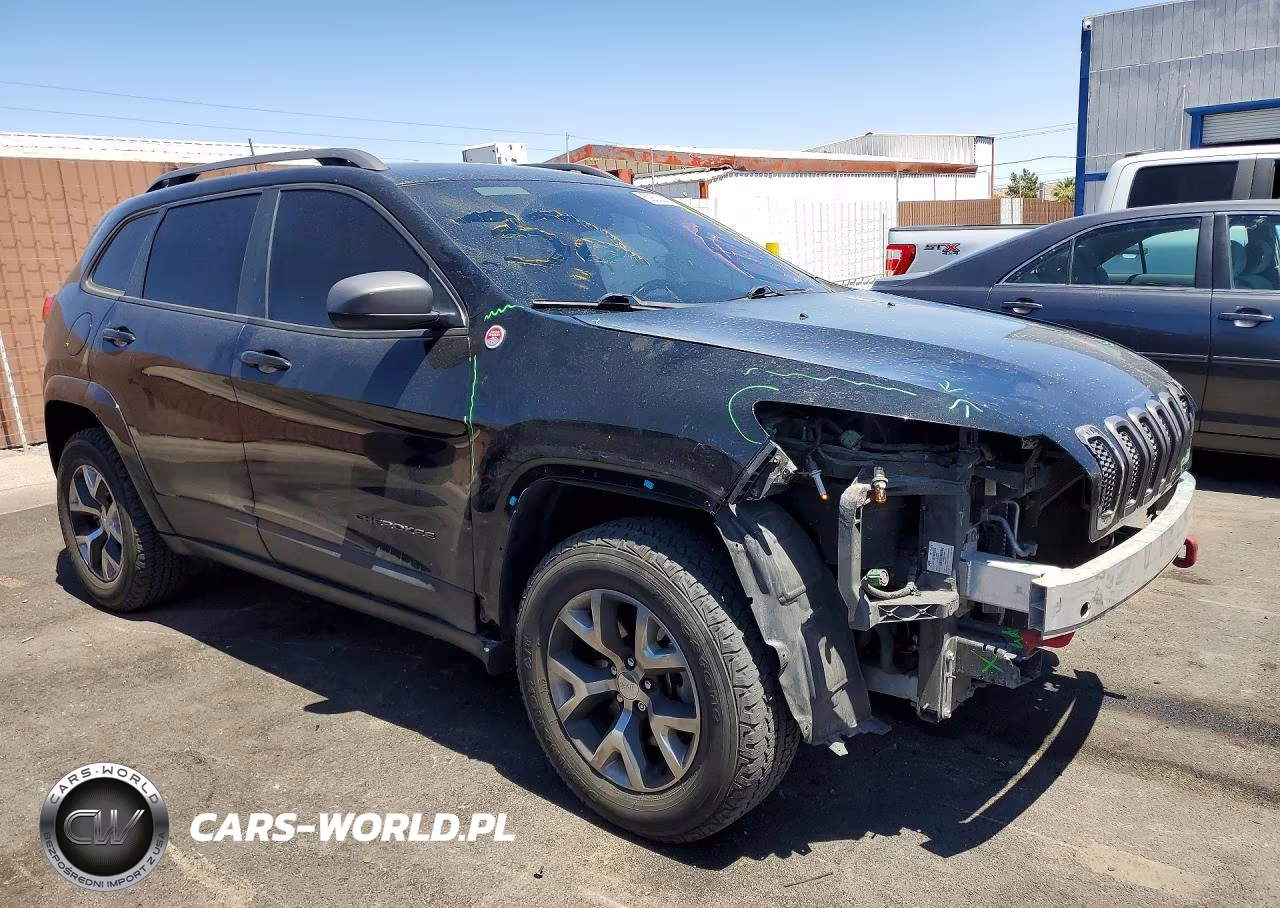 2016 Jeep Cherokee Trailhawk VIN:1C4PJMBBXGW268854 - 4