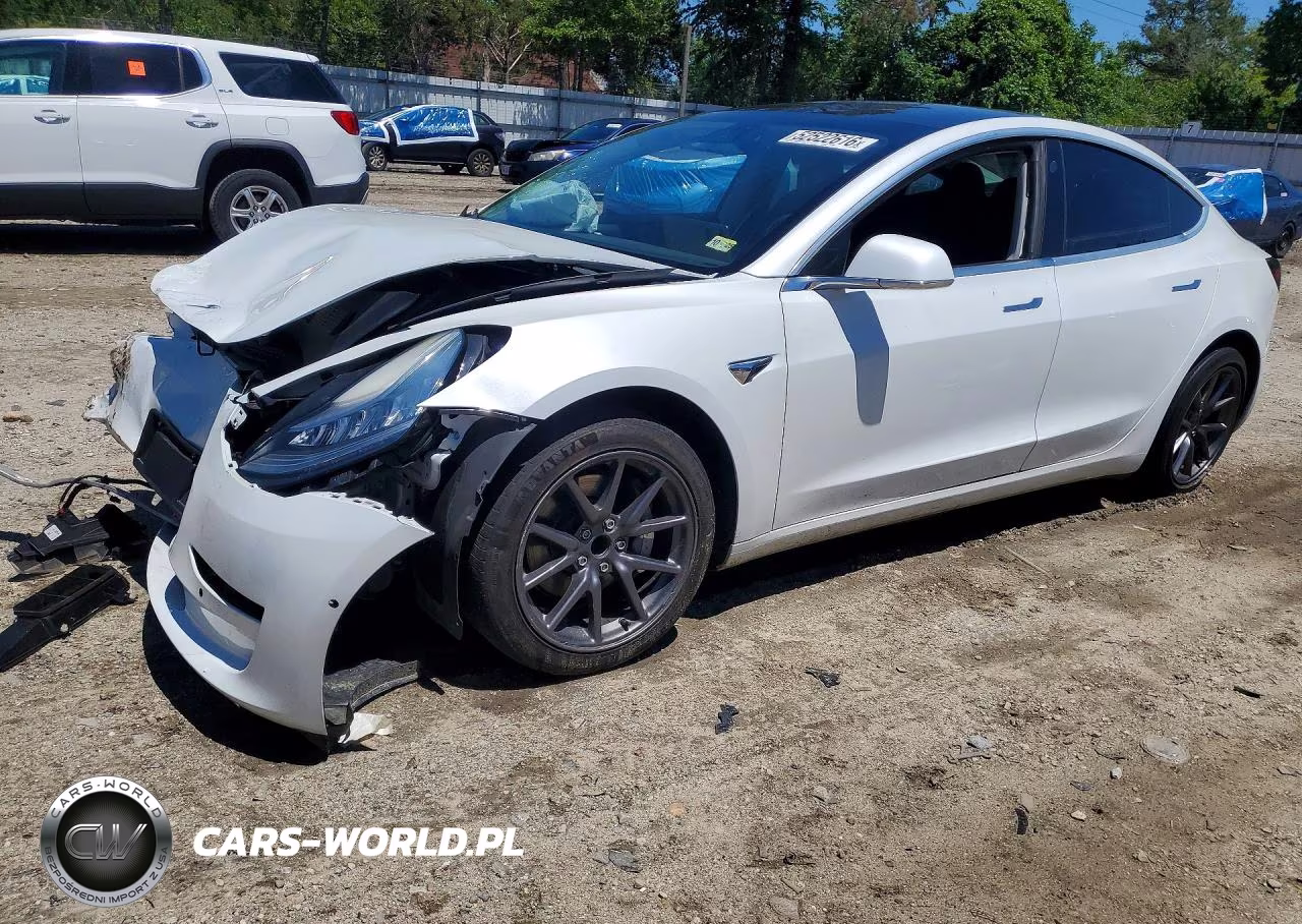2020 Tesla Model 3 – zdjęcie 1 z 12