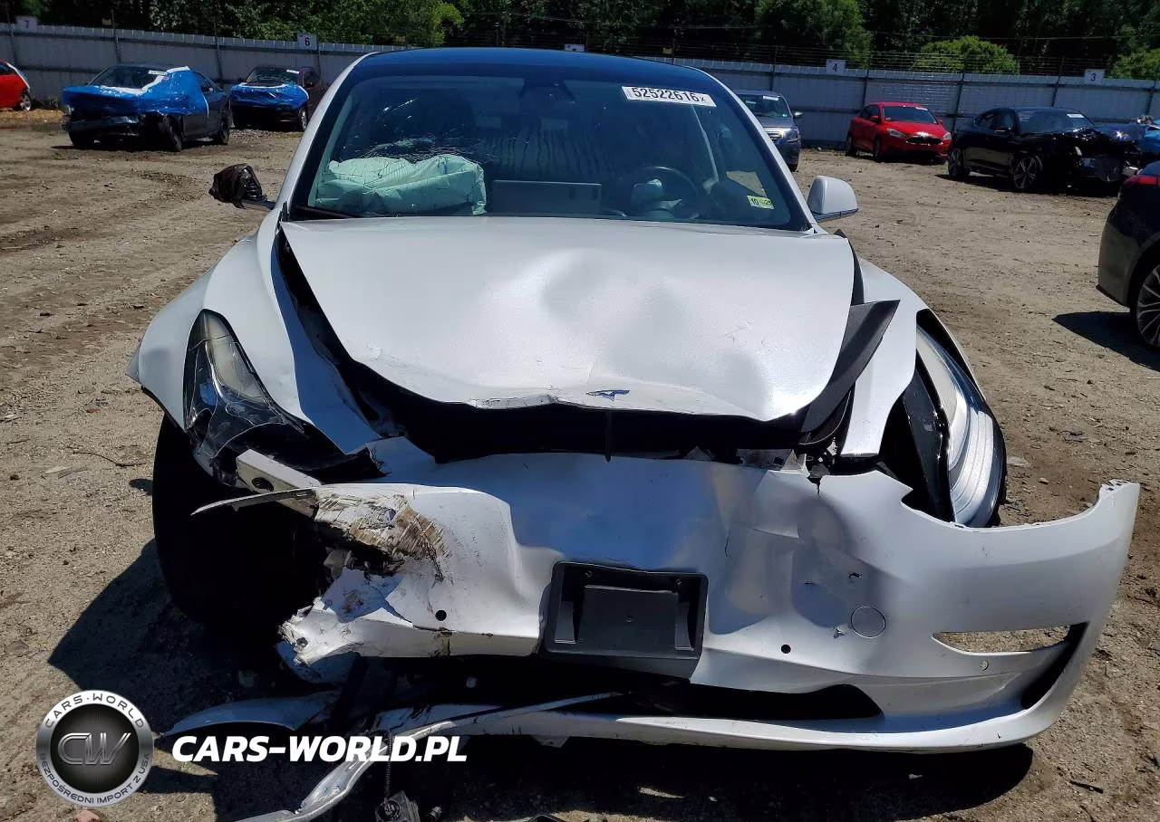2020 Tesla Model 3 VIN:5YJ3E1EAXLF659635 - 5
