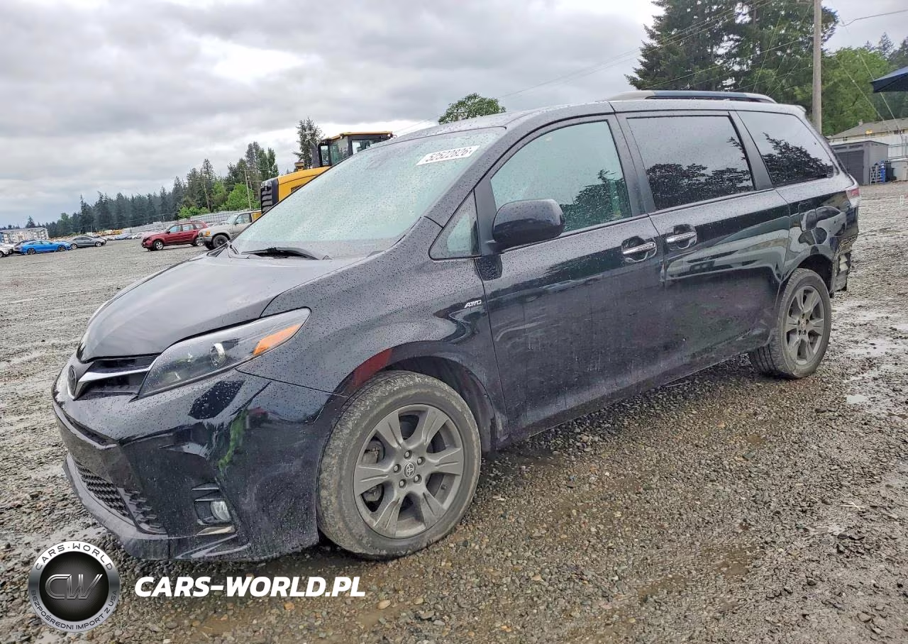2020 Toyota Sienna Se 7-Passenger