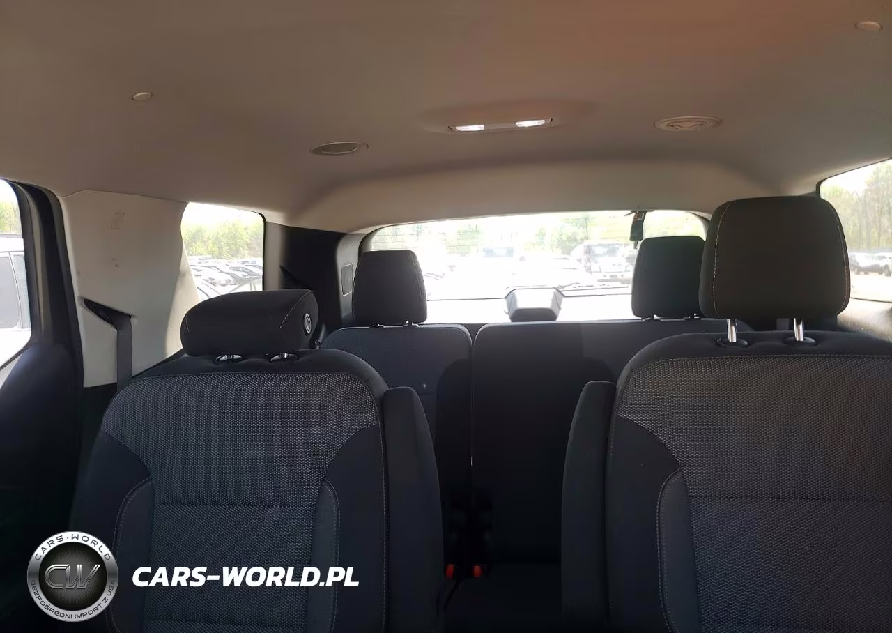 2018 Chevrolet Traverse Lt VIN:1GNEVGKW2JJ223368 - 10