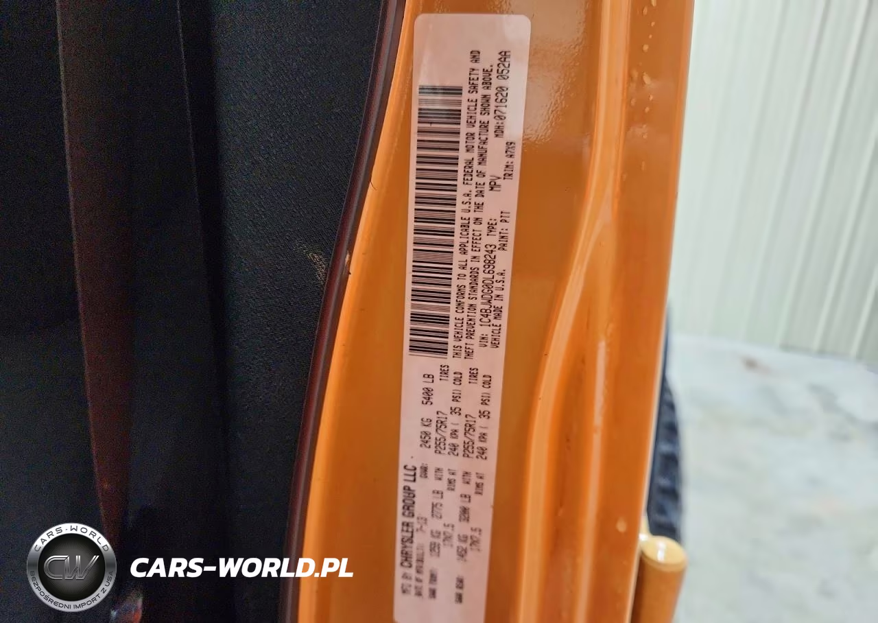 2013 Jeep Wrangler Unlimited Sport VIN:1C4BJWDG0DL698243 - 13