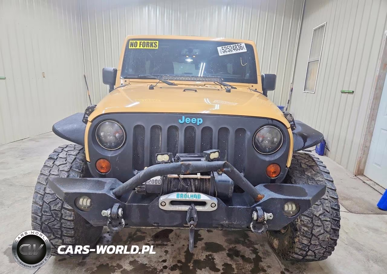 2013 Jeep Wrangler Unlimited Sport VIN:1C4BJWDG0DL698243 - 5