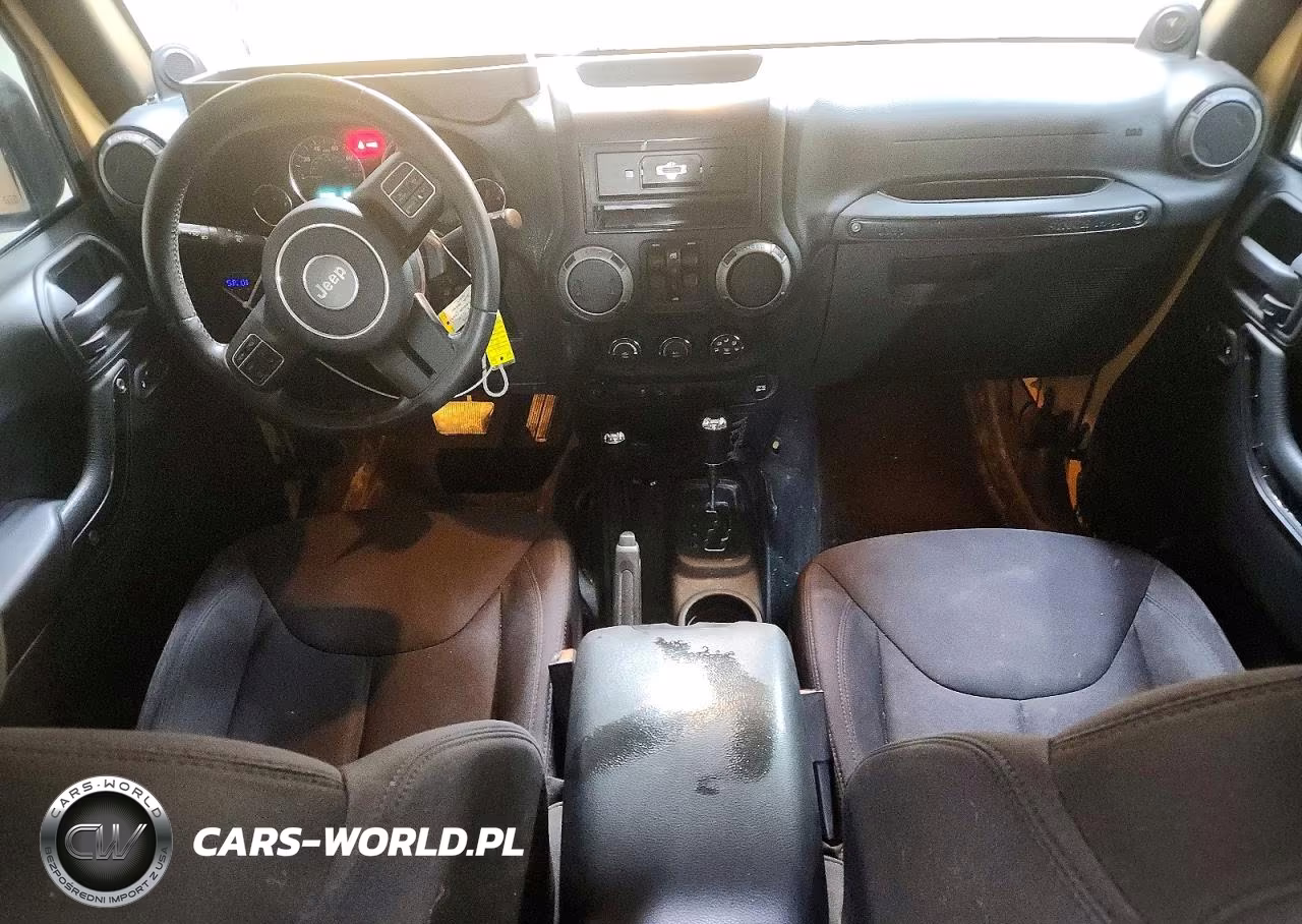 2013 Jeep Wrangler Unlimited Sport VIN:1C4BJWDG0DL698243 - 8