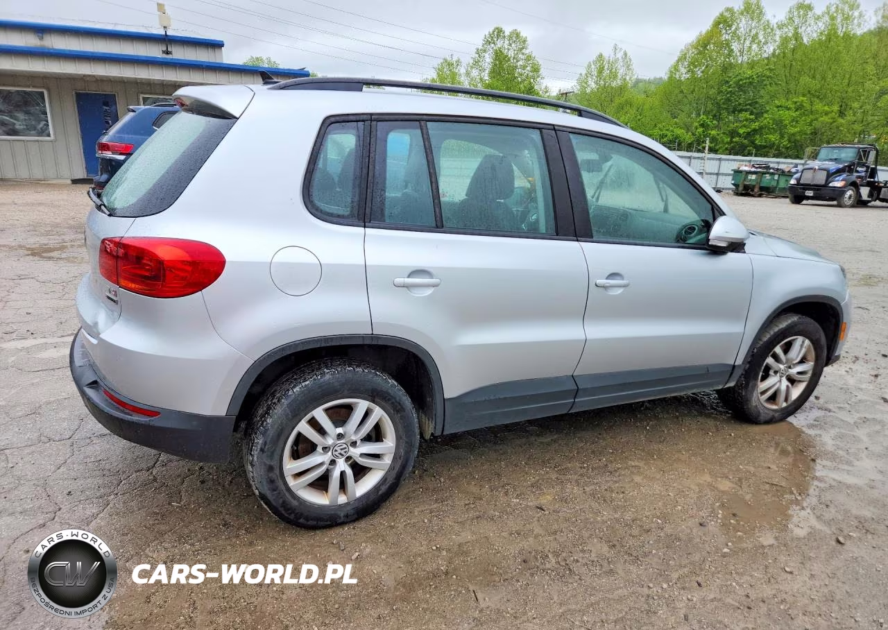 2017 Volkswagen Tiguan S VIN:WVGBV7AX3HK013626 - 3