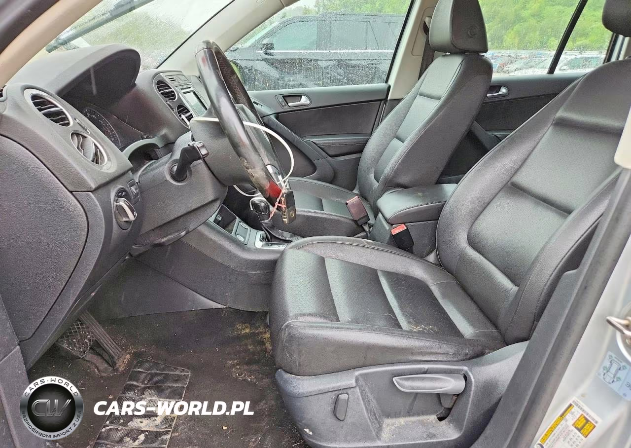 2017 Volkswagen Tiguan S VIN:WVGBV7AX3HK013626 - 7