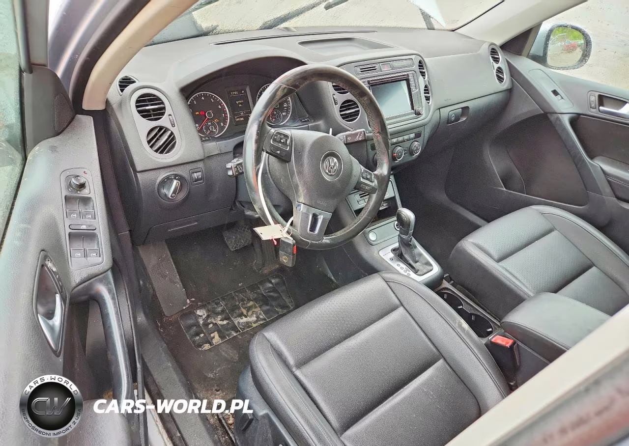 2017 Volkswagen Tiguan S VIN:WVGBV7AX3HK013626 - 8