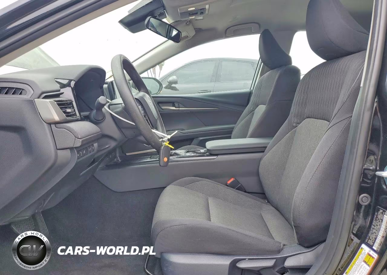 2025 Toyota Camry Le VIN:4T1DAACK1SU509992 - 7