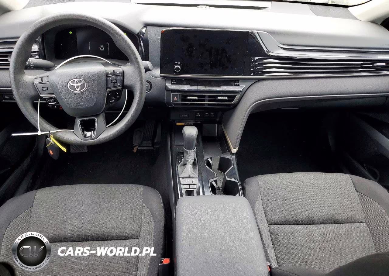2025 Toyota Camry Le VIN:4T1DAACK1SU509992 - 8