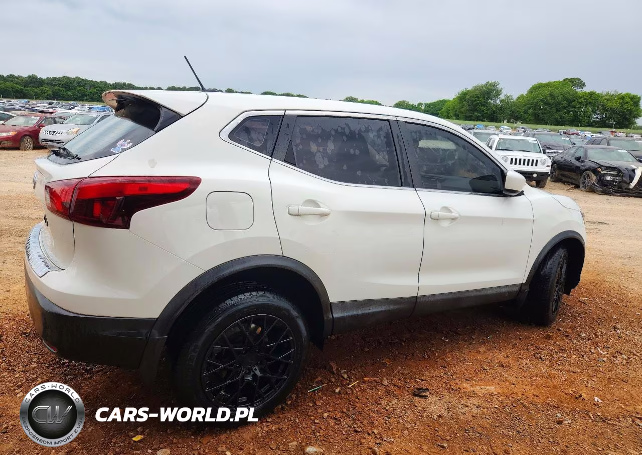 2019 Nissan Rogue Sport S VIN:JN1BJ1CP4KW219910 - 3