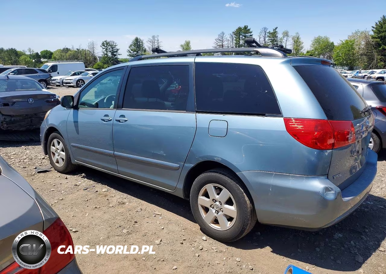 2009 Toyota Sienna Le 8-Passenger VIN:5TDZK23C79S270095 - 2