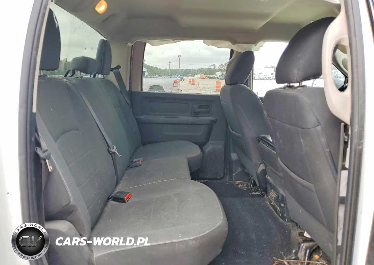 2022 Ram 1500 Classic Tradesman VIN:3C6RR6KG6NG310335 - 10