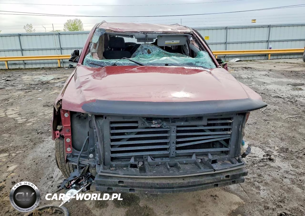2018 Chevrolet Tahoe K1500 Ls VIN:1GNSKAKC3JR375840 - 5