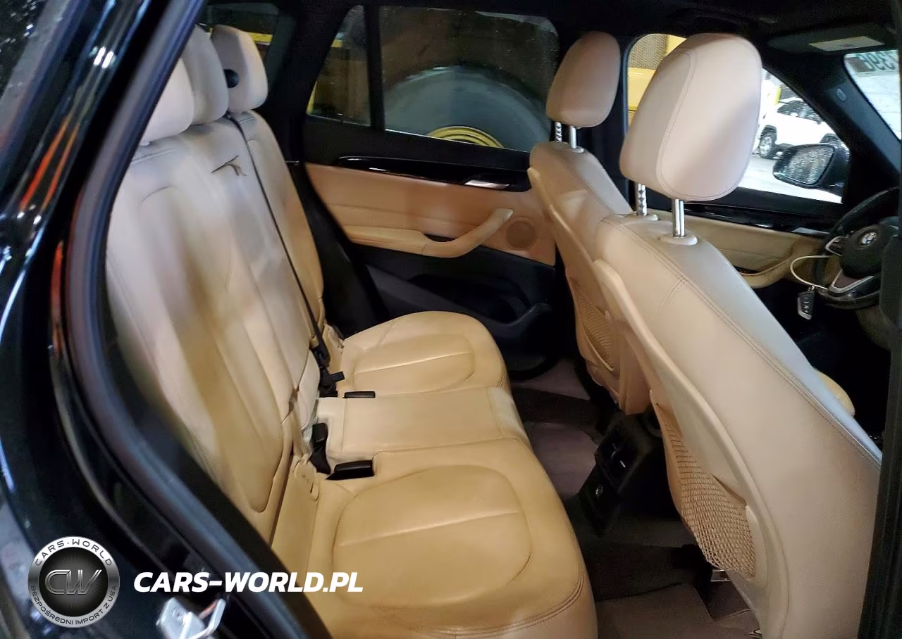 2017 BMW X1 Sdrive28I VIN:WBXHU7C31H5H36844 - 10