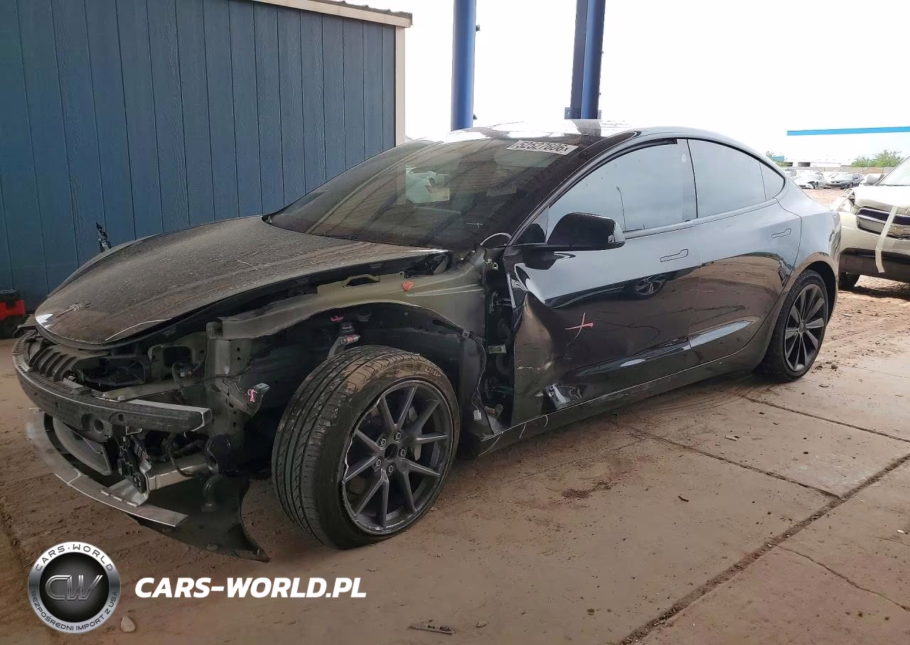 2023 Tesla Model 3 – zdjęcie 1 z 13
