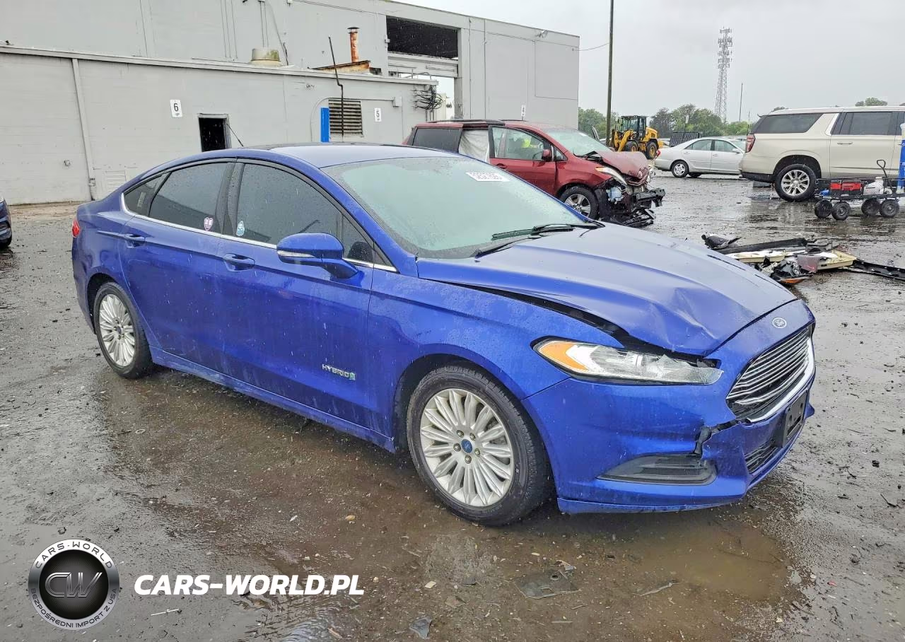 2015 Ford Fusion Se Hybrid VIN:3FA6P0LU1FR141937 - 4