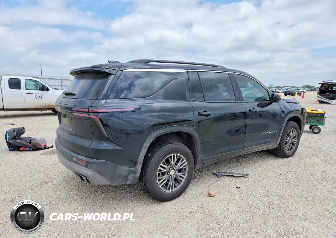 2026 Chevrolet Traverse Lt VIN:1GNERGKSXTJ109932 - 3