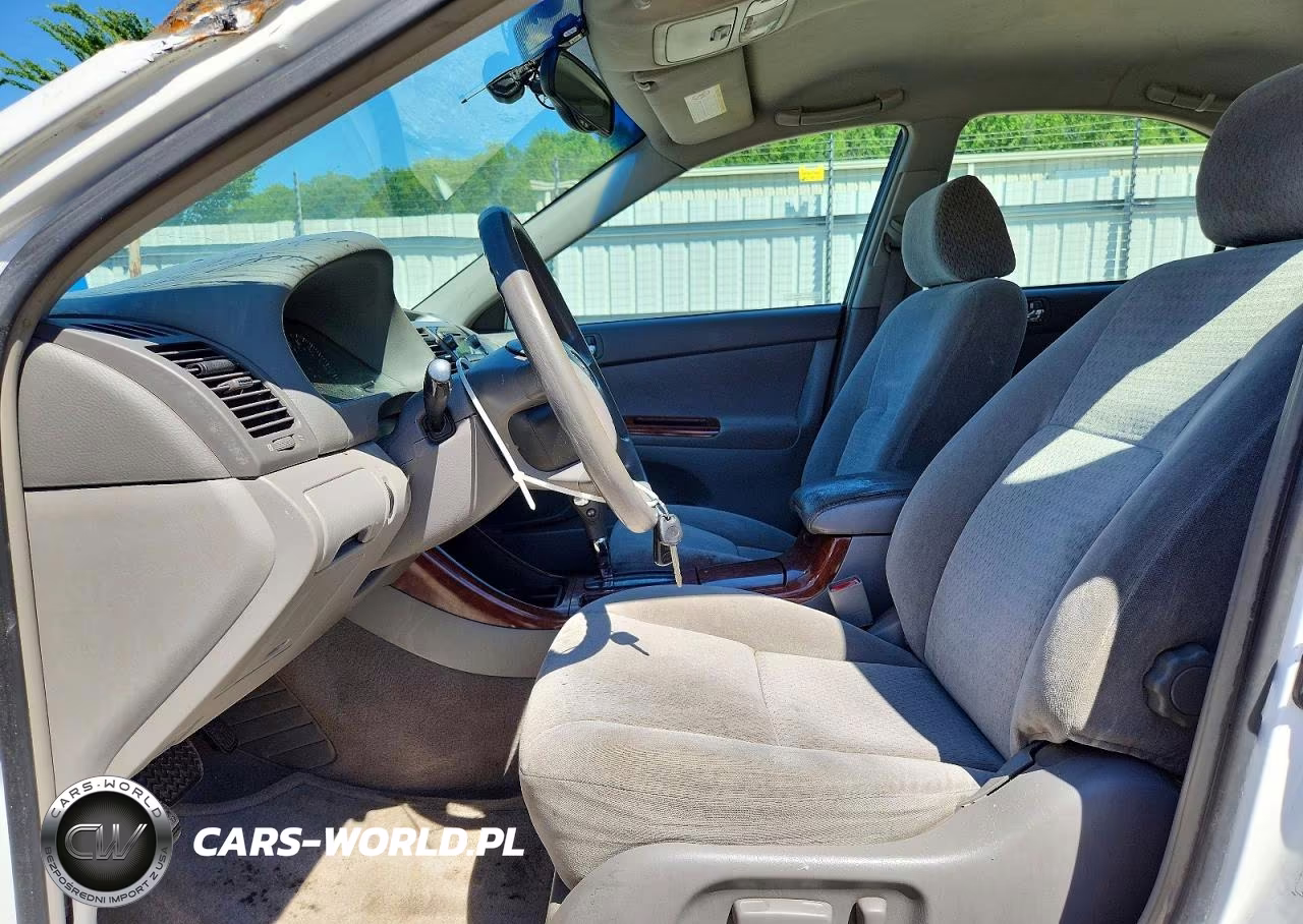 2002 Toyota Camry Xle VIN:4T1BE32K02U036353 - 7