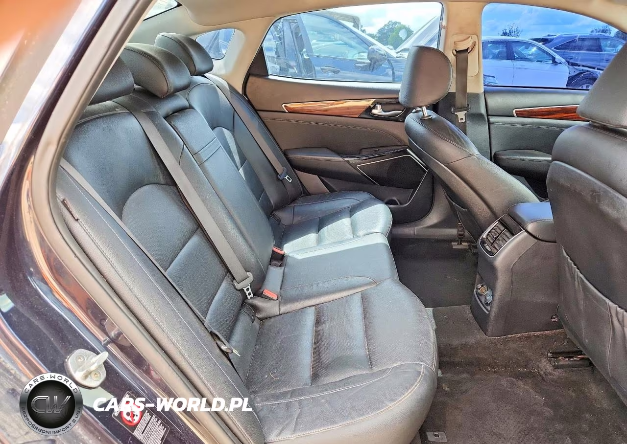 2017 Kia Cadenza Premium VIN:KNALC4J1XH5073360 - 10