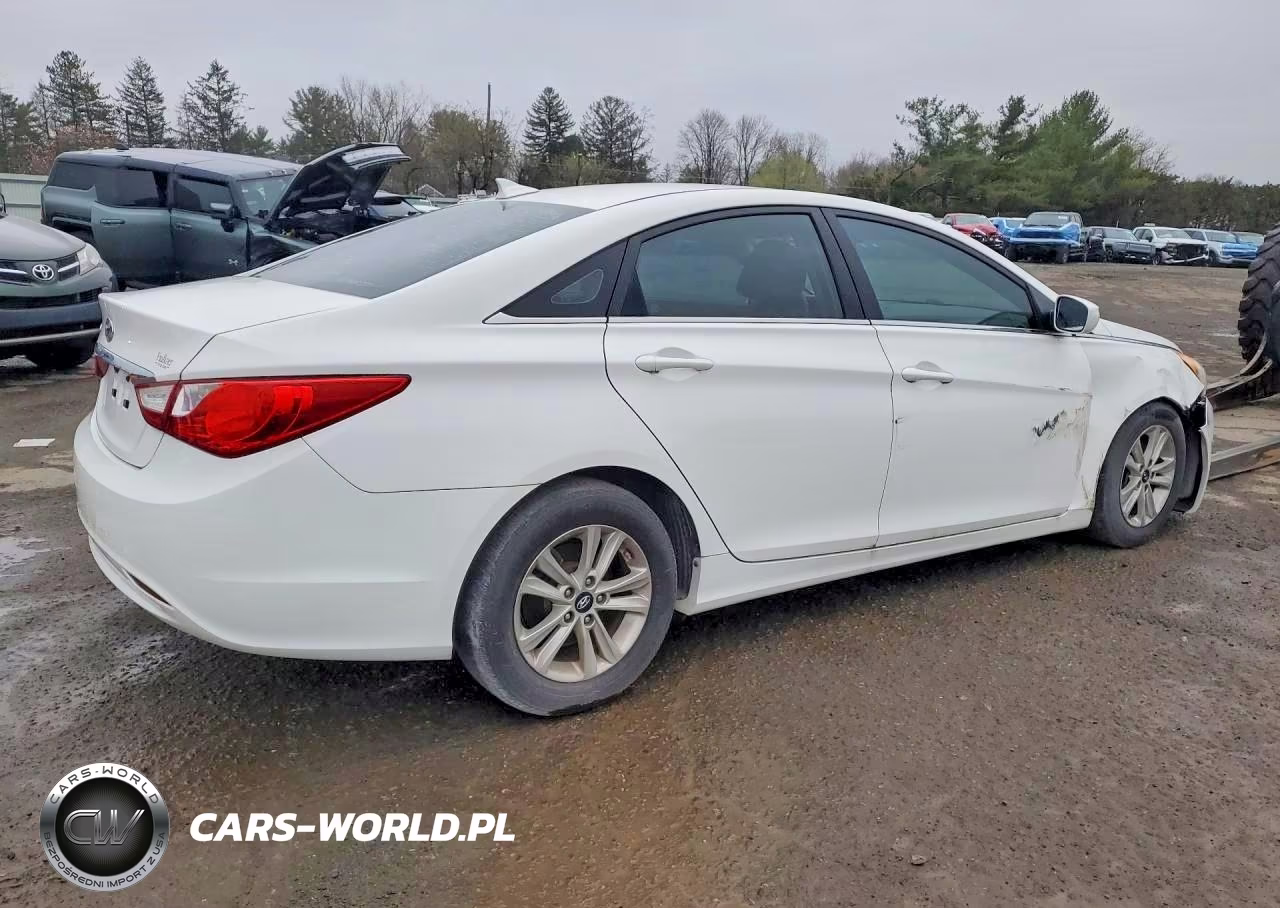 2013 Hyundai Sonata Gls VIN:5NPEB4AC4DH649941 - 3