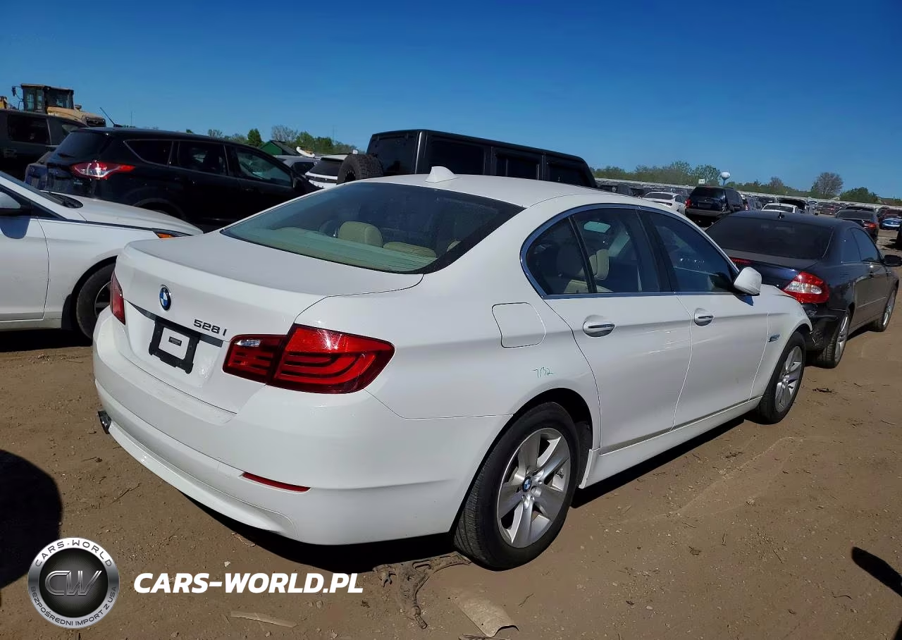 2012 BMW 528 I VIN:WBAXG5C55CDY29283 - 3