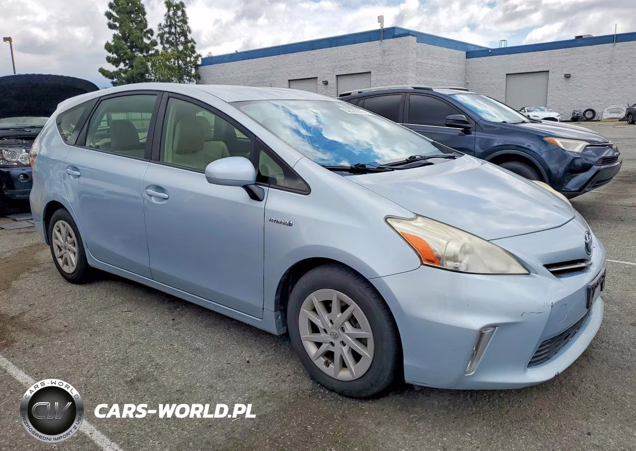 2013 Toyota Prius V Three VIN:JTDZN3EU2D3264427 - 4