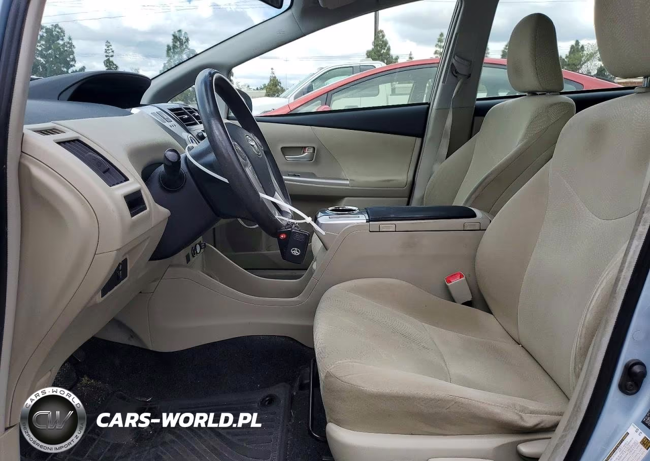 2013 Toyota Prius V Three VIN:JTDZN3EU2D3264427 - 7