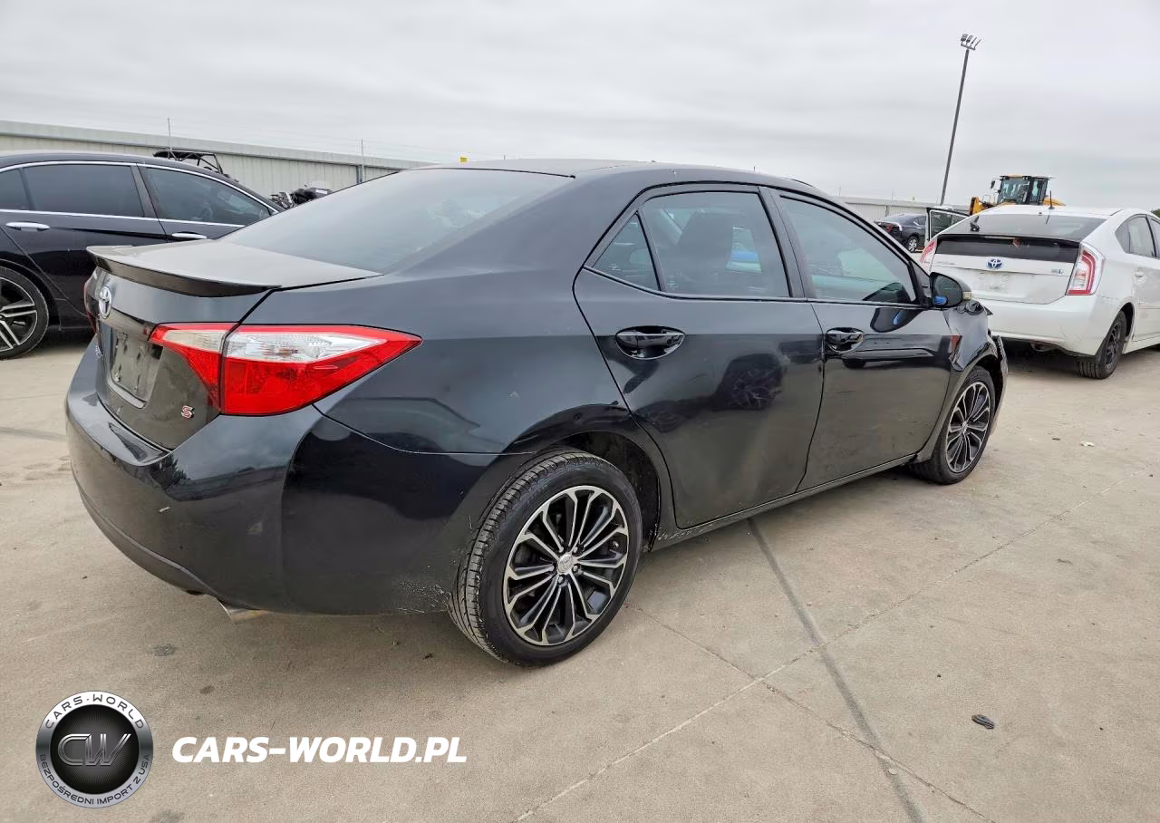 2016 Toyota Corolla S Plus VIN:5YFBURHE3GP399987 - 3