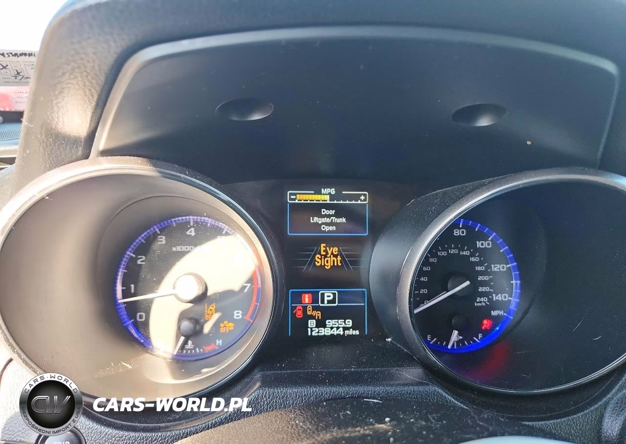 2015 Subaru Legacy 2.5I Limited VIN:4S3BNBN68F3073157 - 9